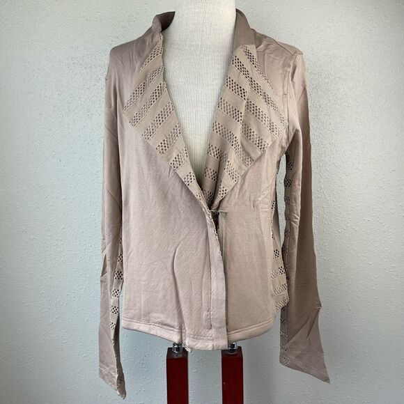 NWT Mystree Cardigan Style Top Size L - Picture 1 of 8